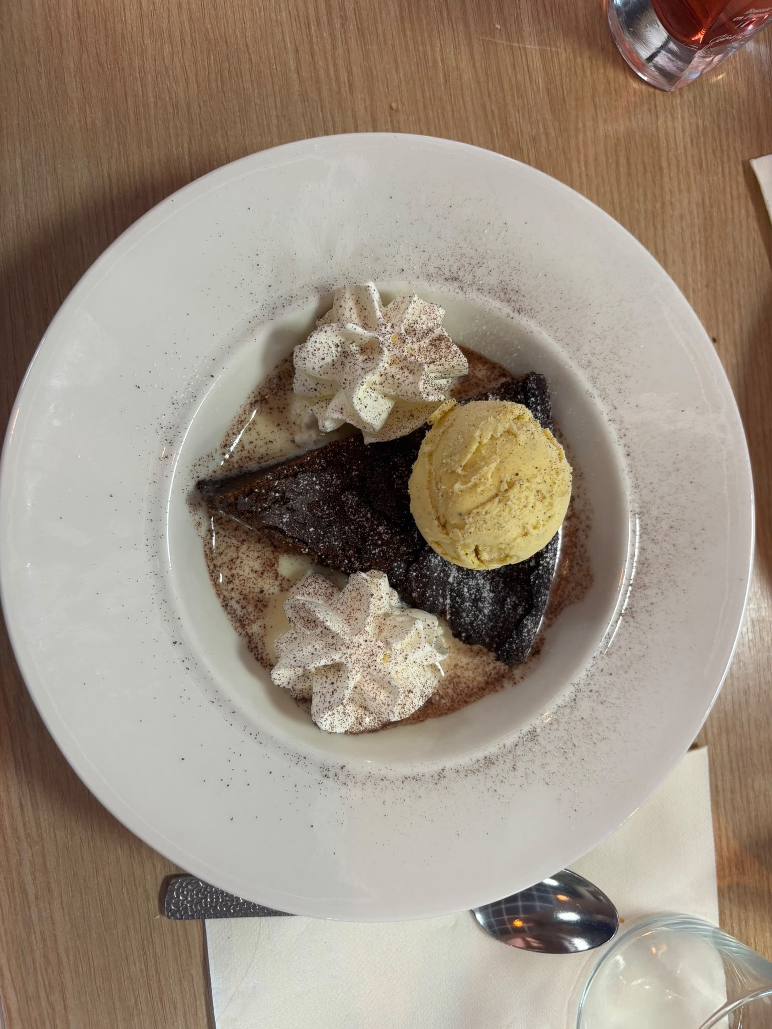 Dessert préparé par L’Alpha Brasserie
