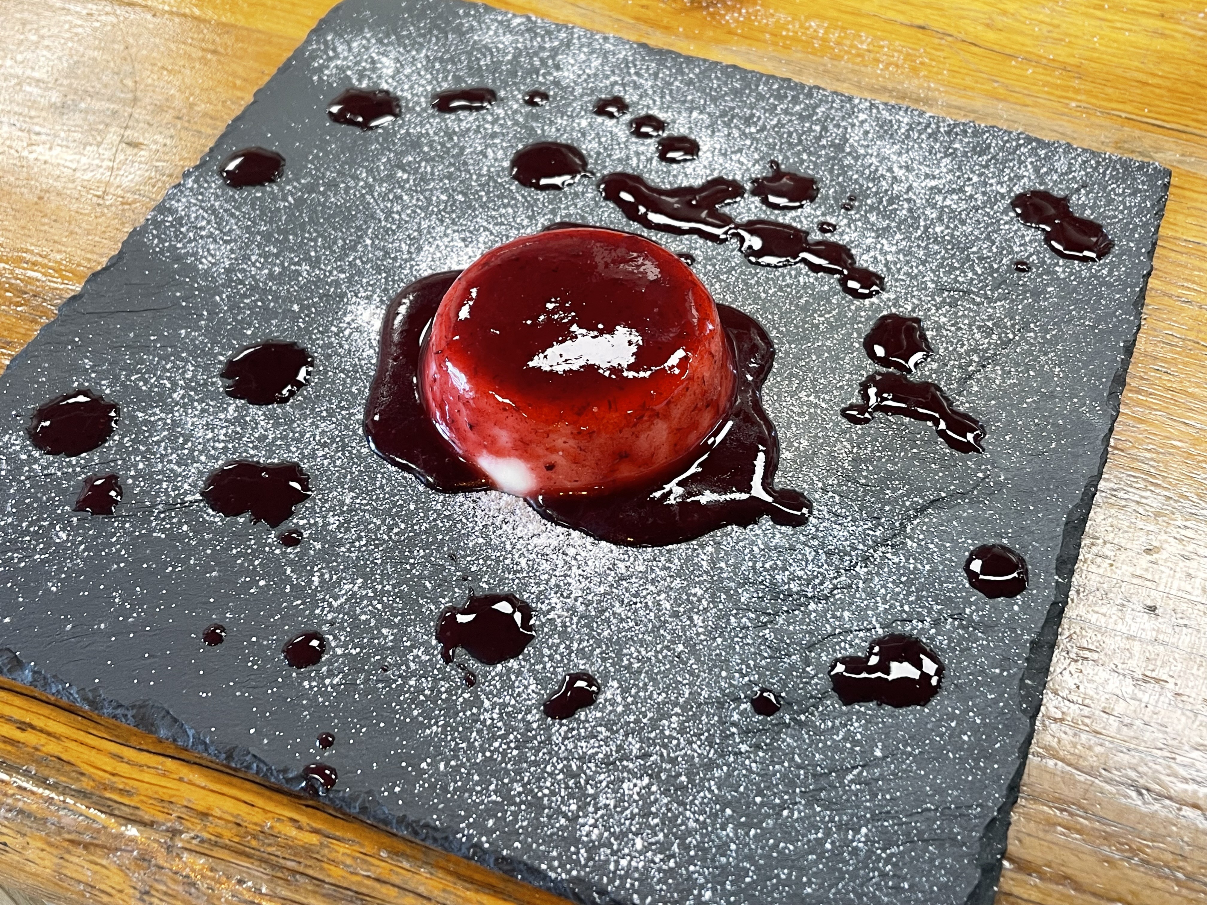 Dessert préparé par L’Alpha Brasserie